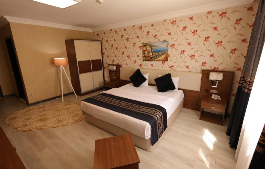 هتل رویال برک/Royal Berk Hotel