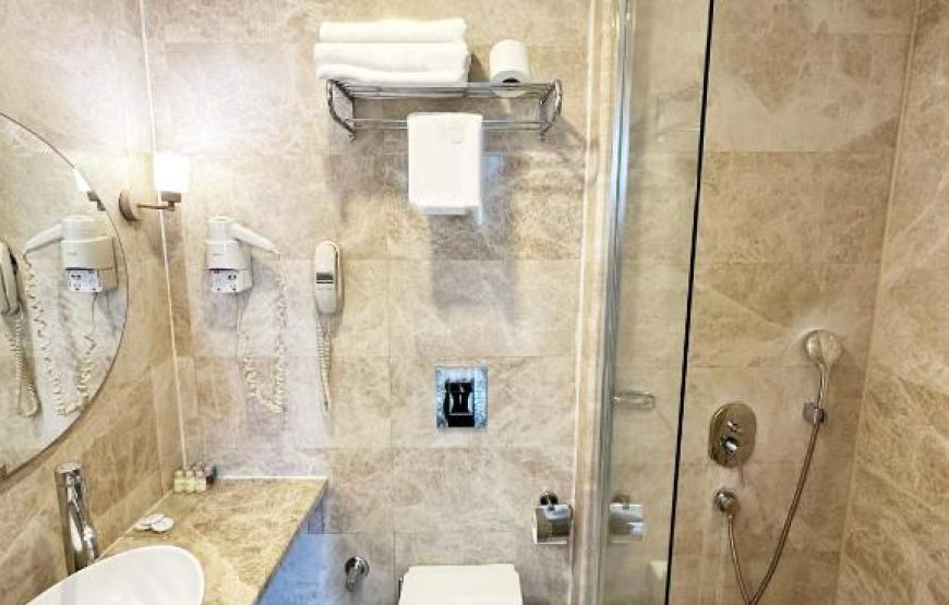 تکسیم لاین هتل / Taksim Line hotel
