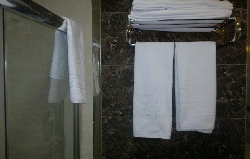 اتاق استاندارد  هتل گرند / GRAND HOTEL
