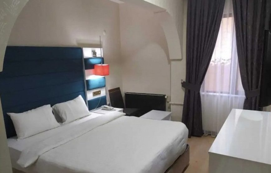 هتل اتنا لایف وان / Athena Life Hotel Van