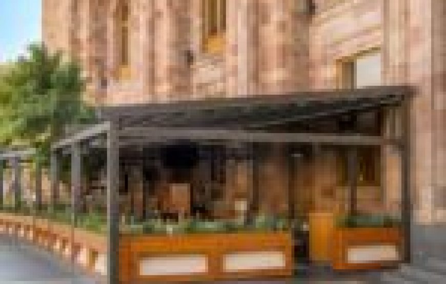 هتل ماریوت ایروان /  Armenia Marriott Hotel Yerevan