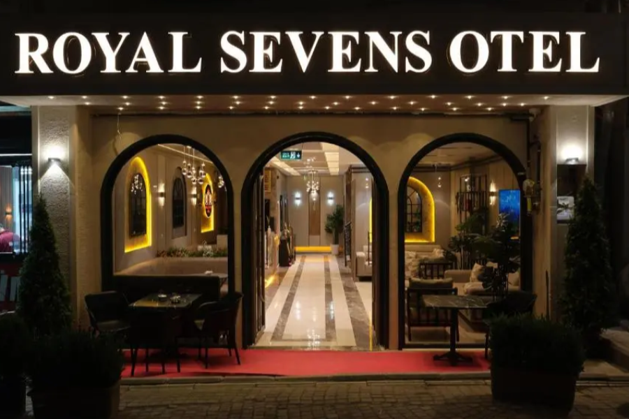 هتل رویال سونز وان/royal sevens hotel van