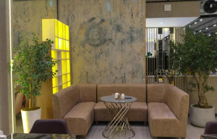 هتل رویال سونز وان/royal sevens hotel van