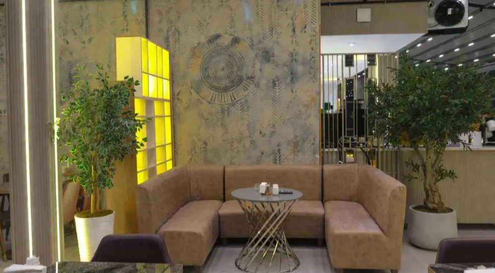 هتل رویال سونز وان/royal sevens hotel van