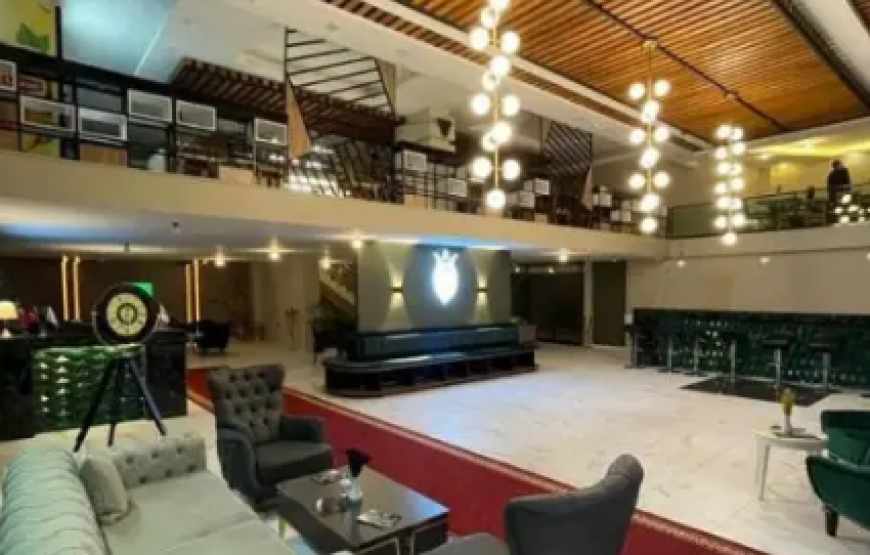 هتل نیلز وان/nils van hotel