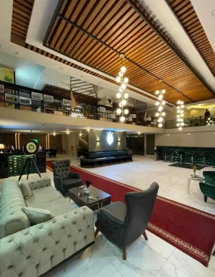 هتل نیلز وان/nils van hotel