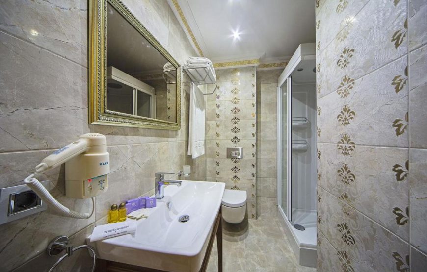 هتل لاسوس پالاس استانبول / Lausos Palace Hotel